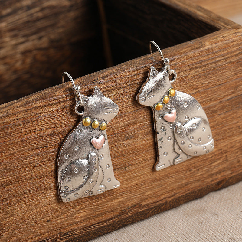 Metal Carved Cat Earring Pendant For Ladies